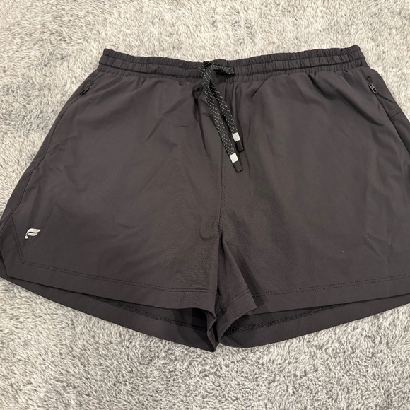 Fabletics The One 3" Inseam Women's Athletic Workout Casual Shorts - Size XL - Picture 1 of 4
